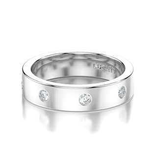 18 Karat Natural Diamond Dot Band